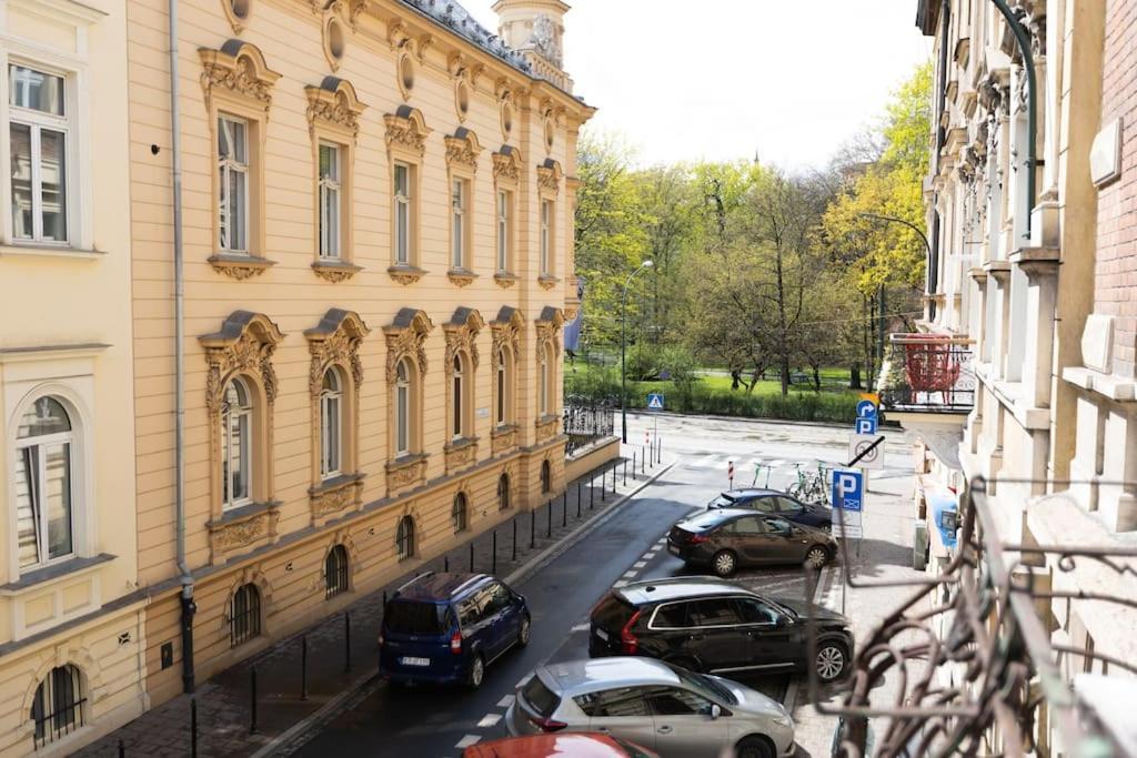 Salve Station Apart otel Krasków Dış mekan fotoğraf